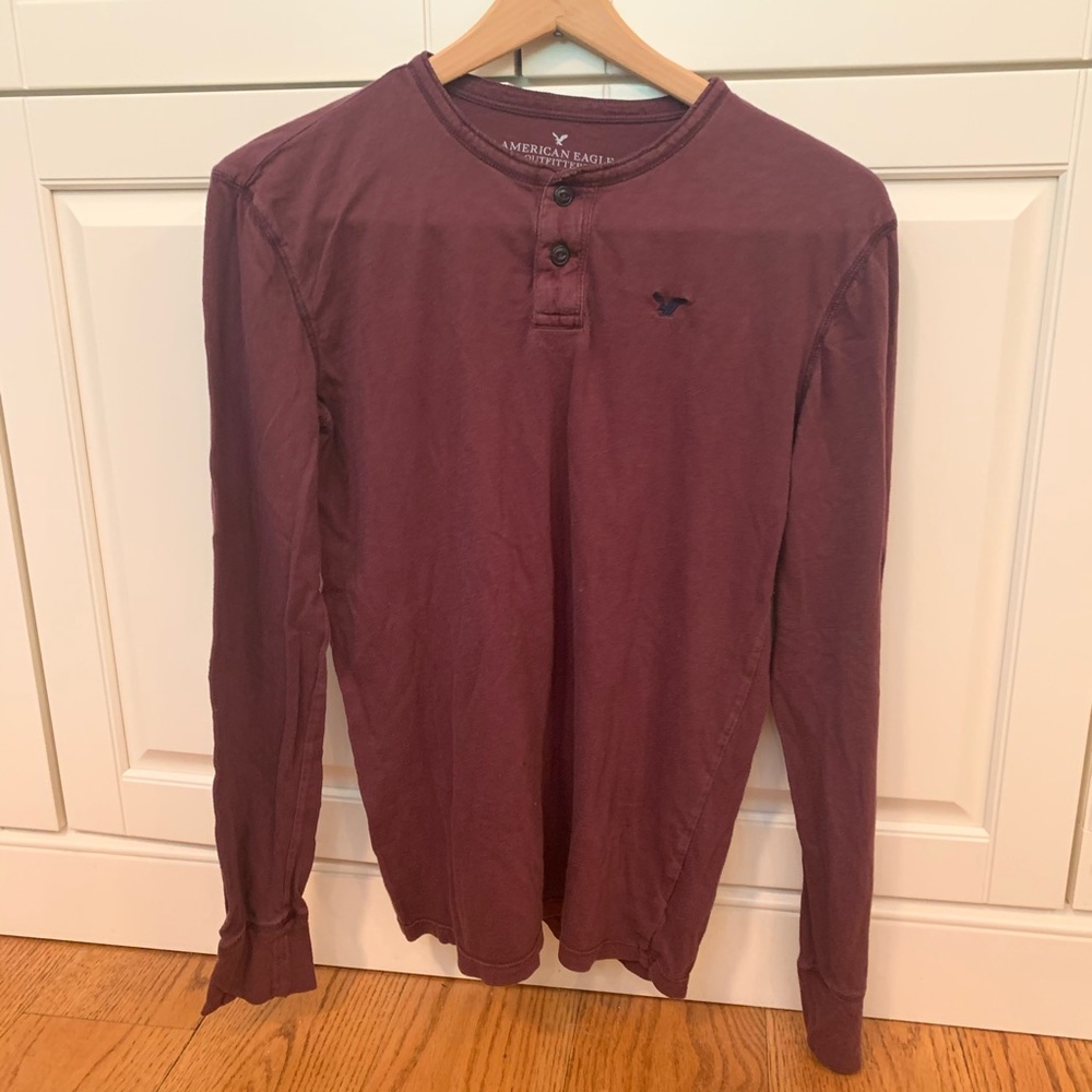 American Eagle Men’s Henley Tee